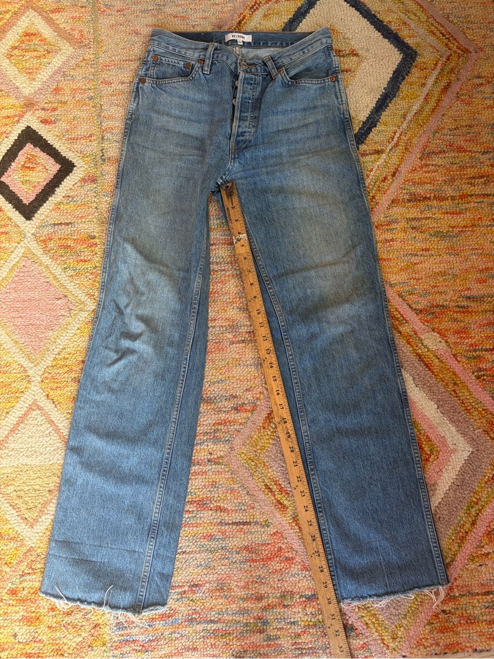Womenโs 90โs High Rise Loose